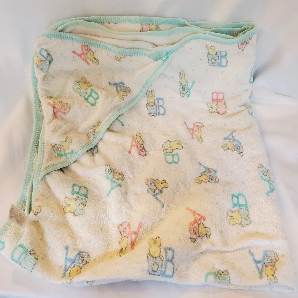 Carters B A B Y Dots Bunny Hooded Hood Terry Cloth Baby Bath Towel Green